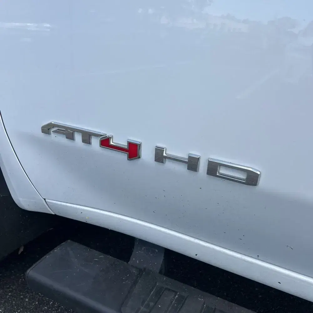 2024 GMC Sierra 2500 AT4
