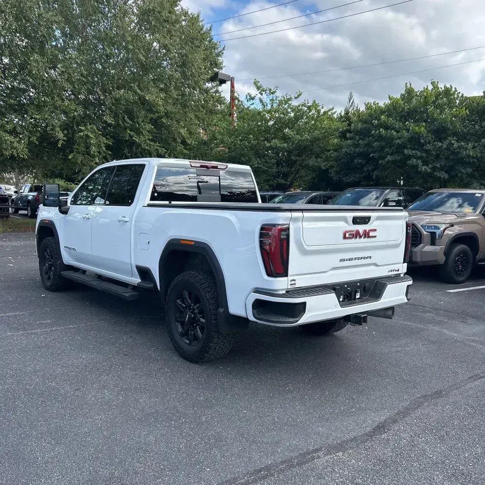 2024 GMC Sierra 2500 AT4