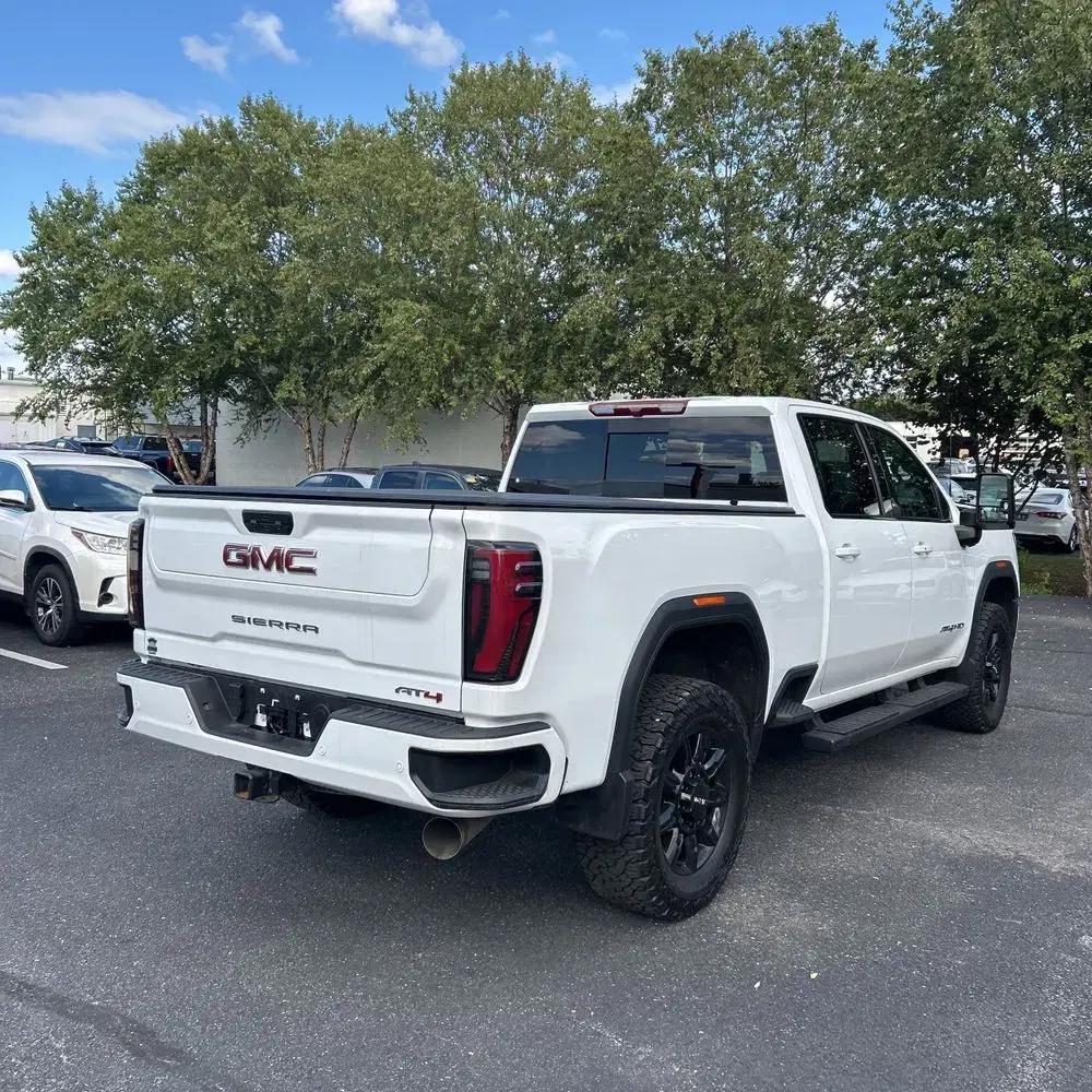 2024 GMC Sierra 2500 AT4