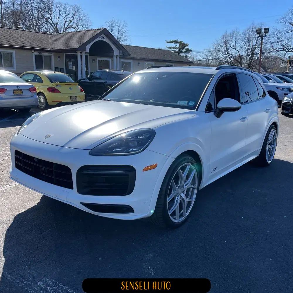2022 Porsche Cayenne GTS