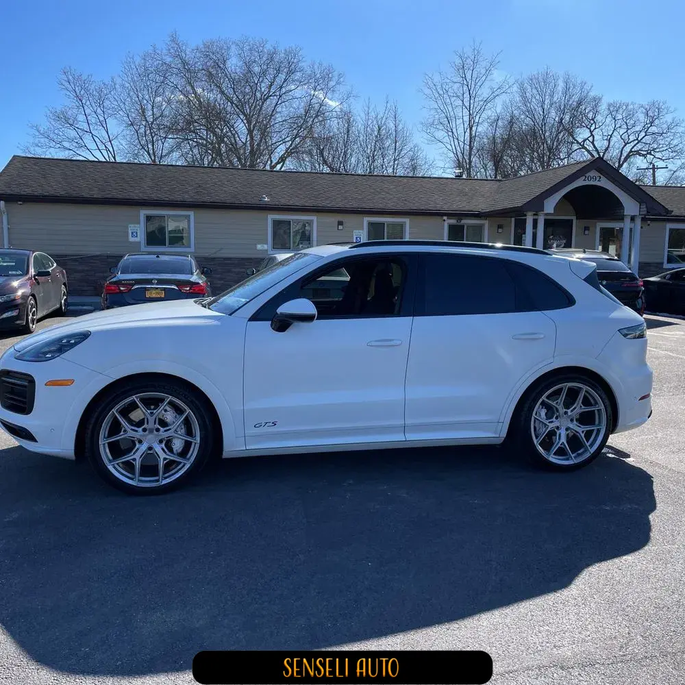 2022 Porsche Cayenne GTS