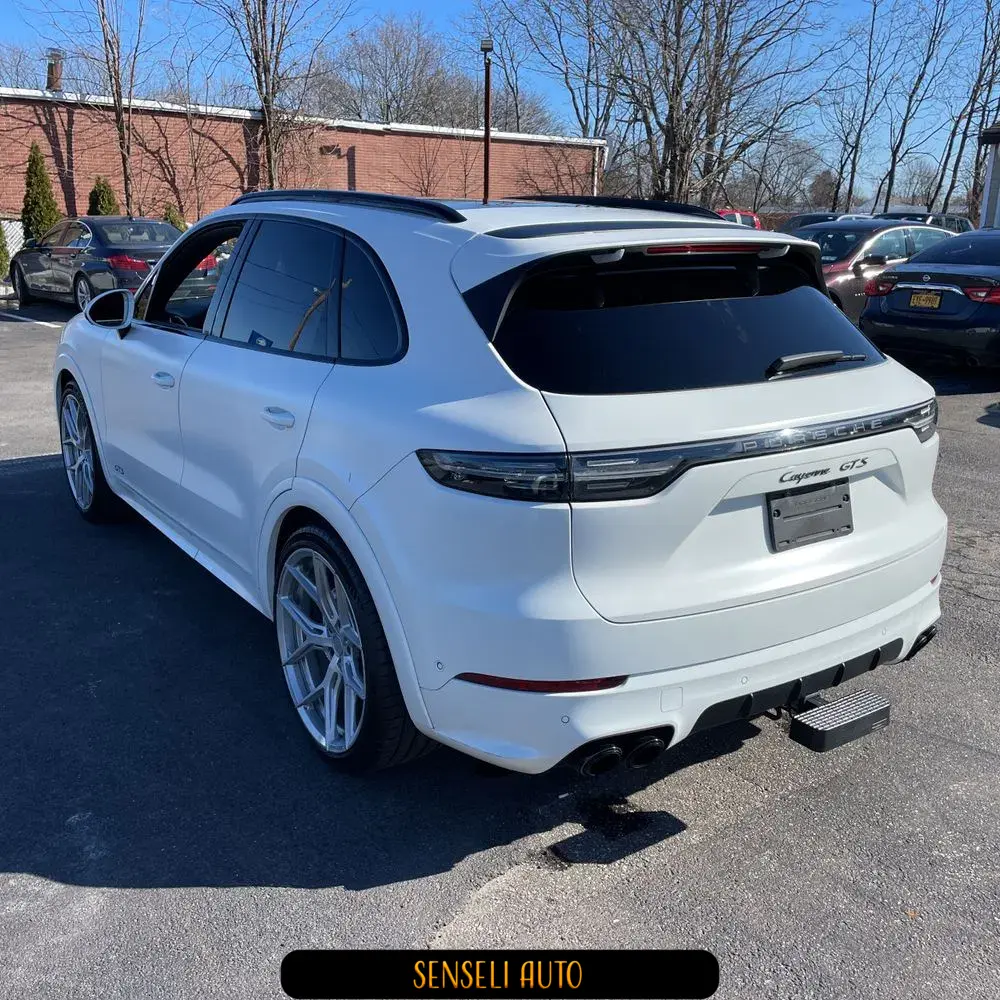 2022 Porsche Cayenne GTS
