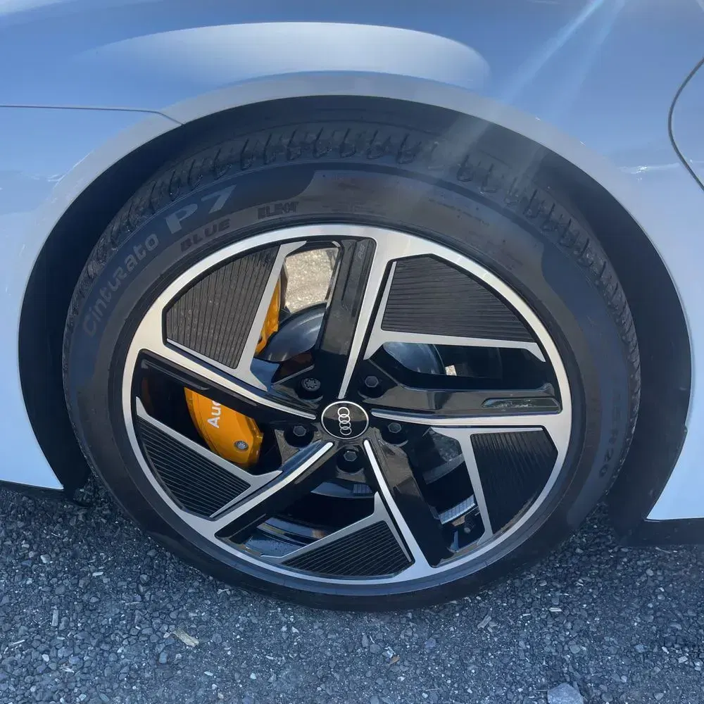 2023 Audi e-tron GT RS