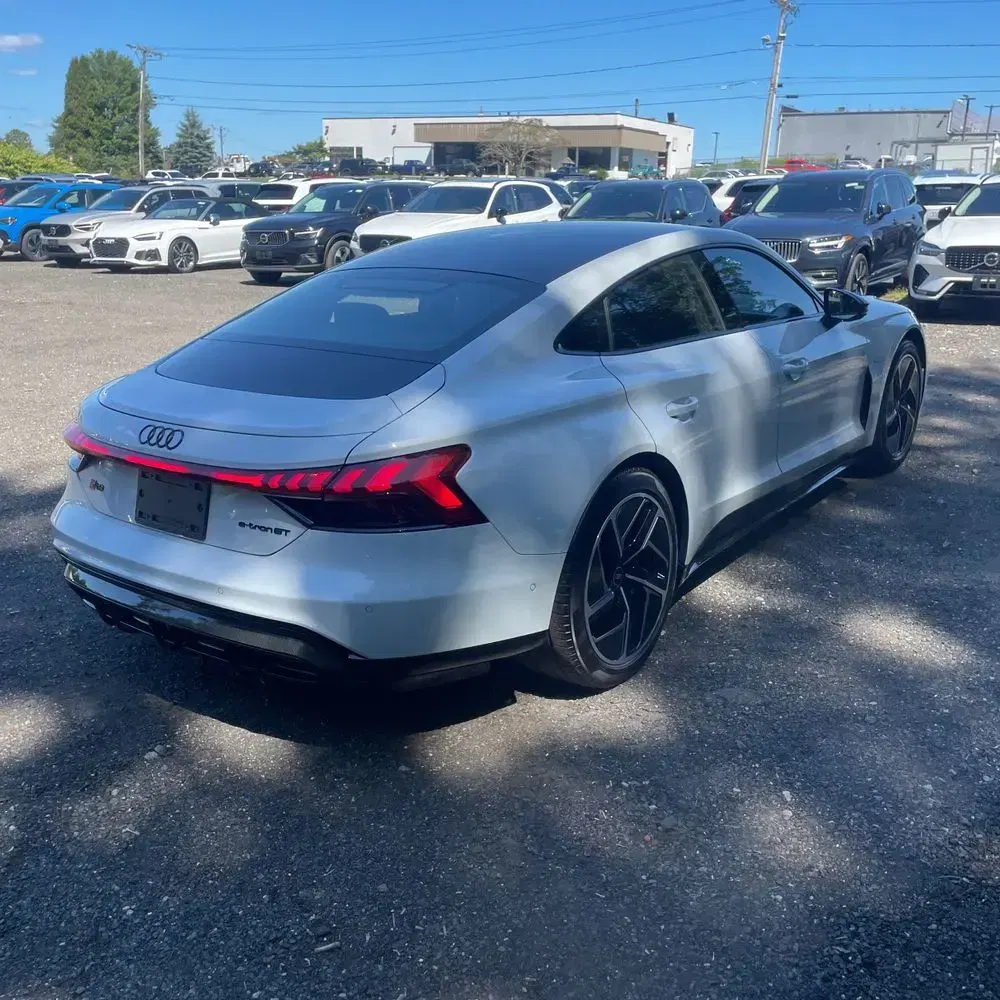 2023 Audi e-tron GT RS