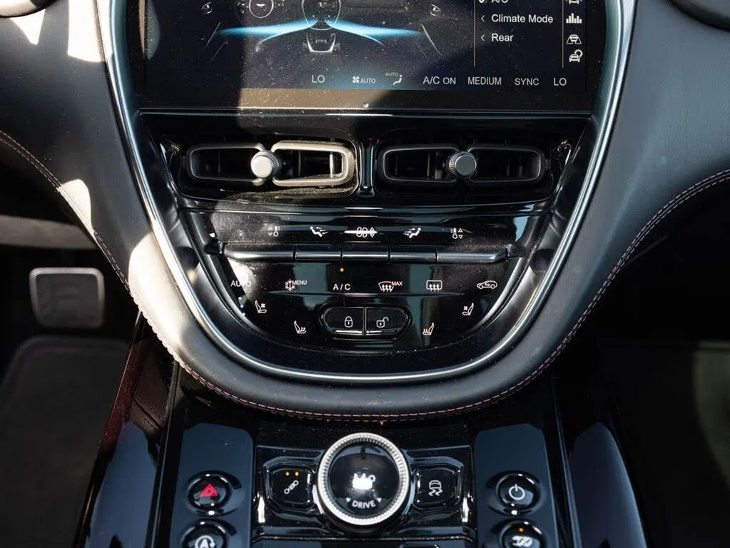 2024 Aston Martin DBX 707 AWD