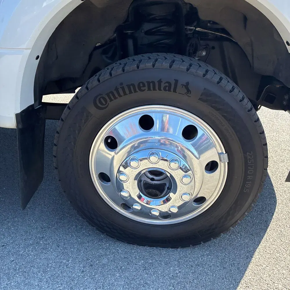 2022 Ford F-450 Super Duty Platinum