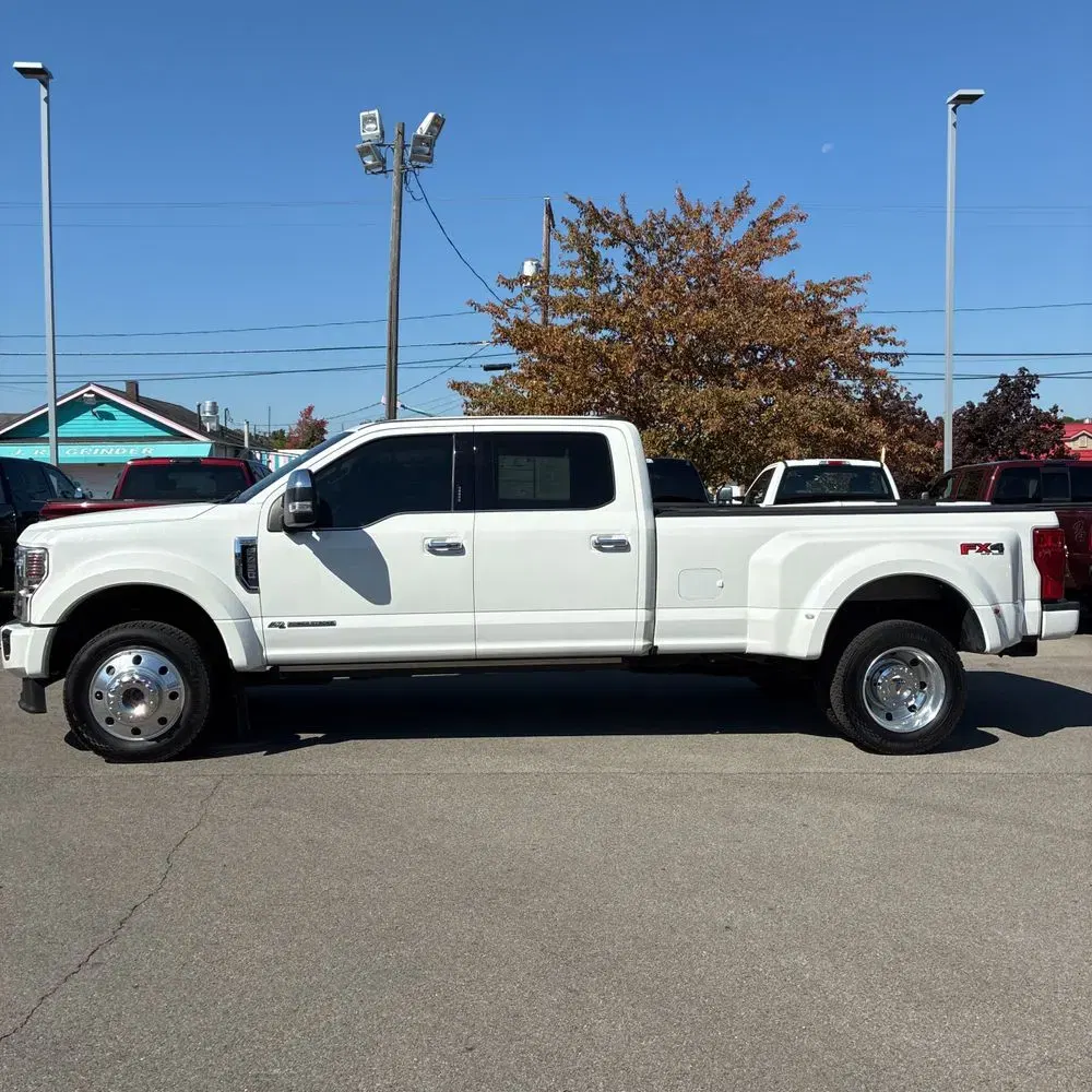 2022 Ford F-450 Super Duty Platinum