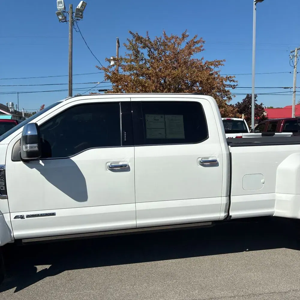 2022 Ford F-450 Super Duty Platinum