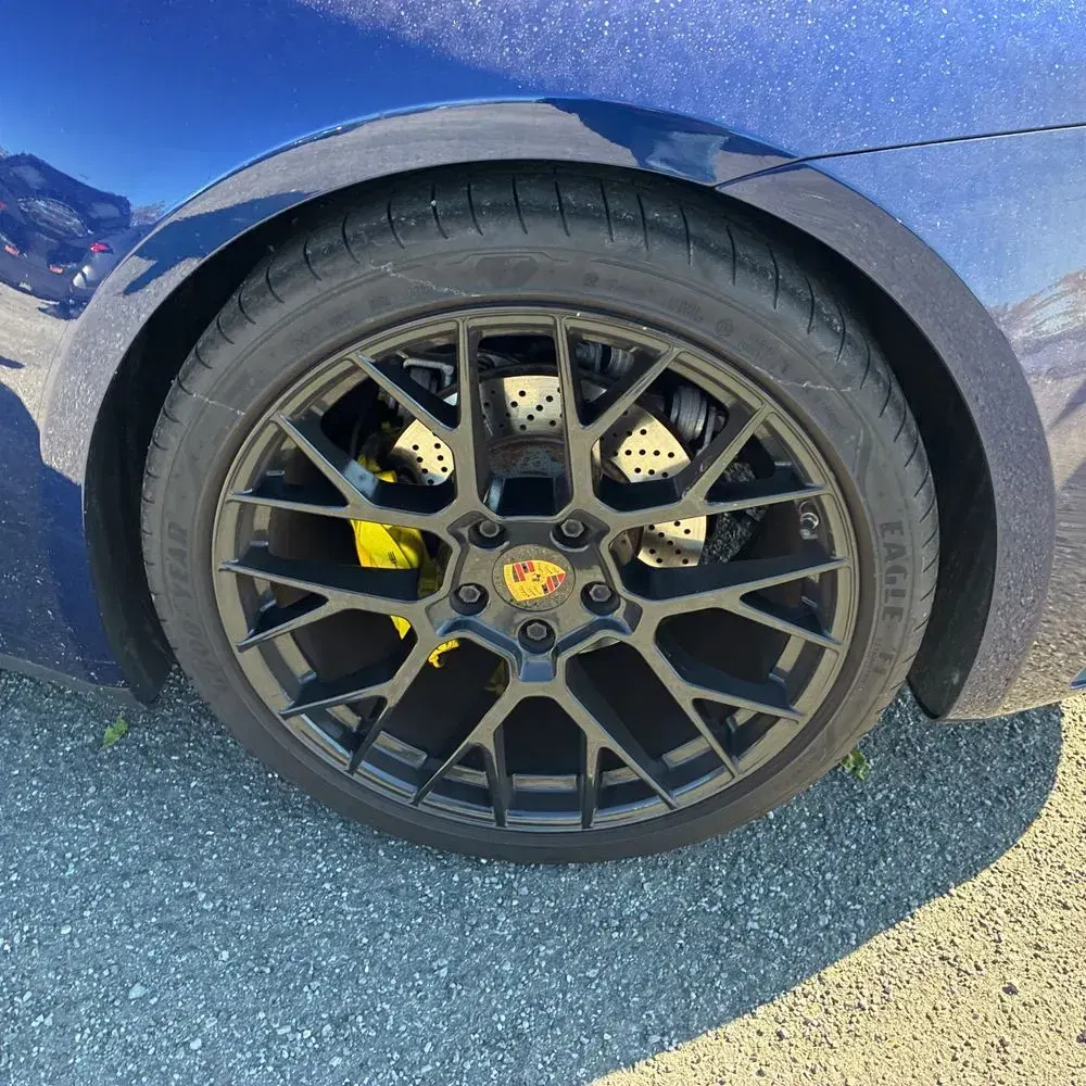 2020 Porsche 911 Carrera