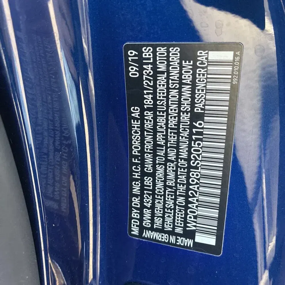 2020 Porsche 911 Carrera