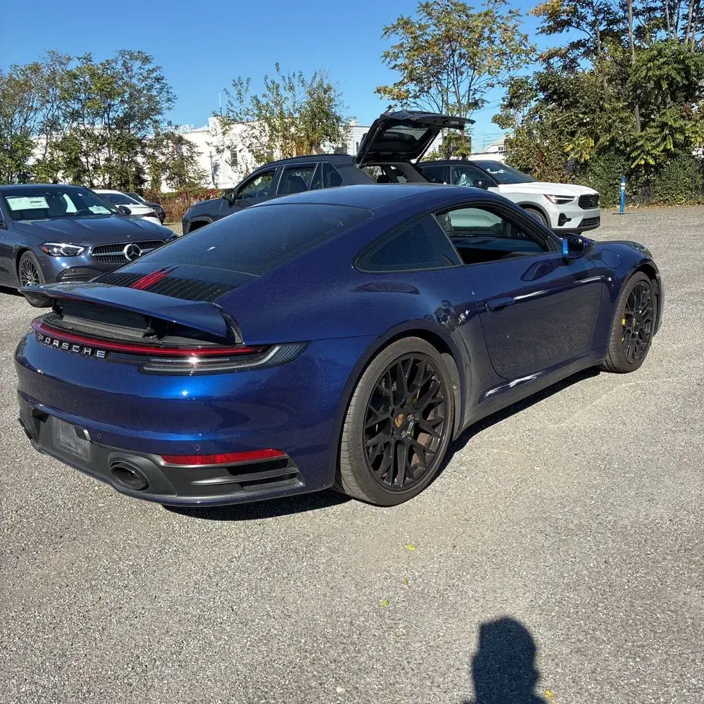 2020 Porsche 911 Carrera