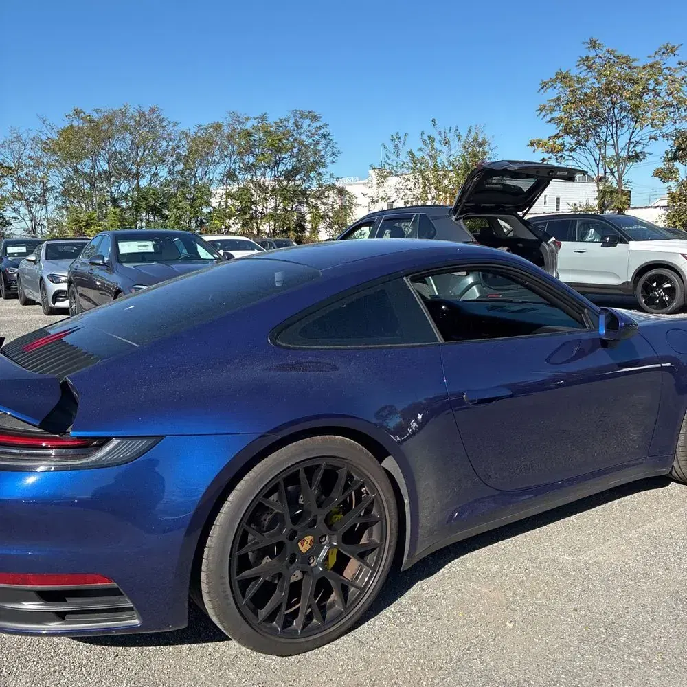 2020 Porsche 911 Carrera