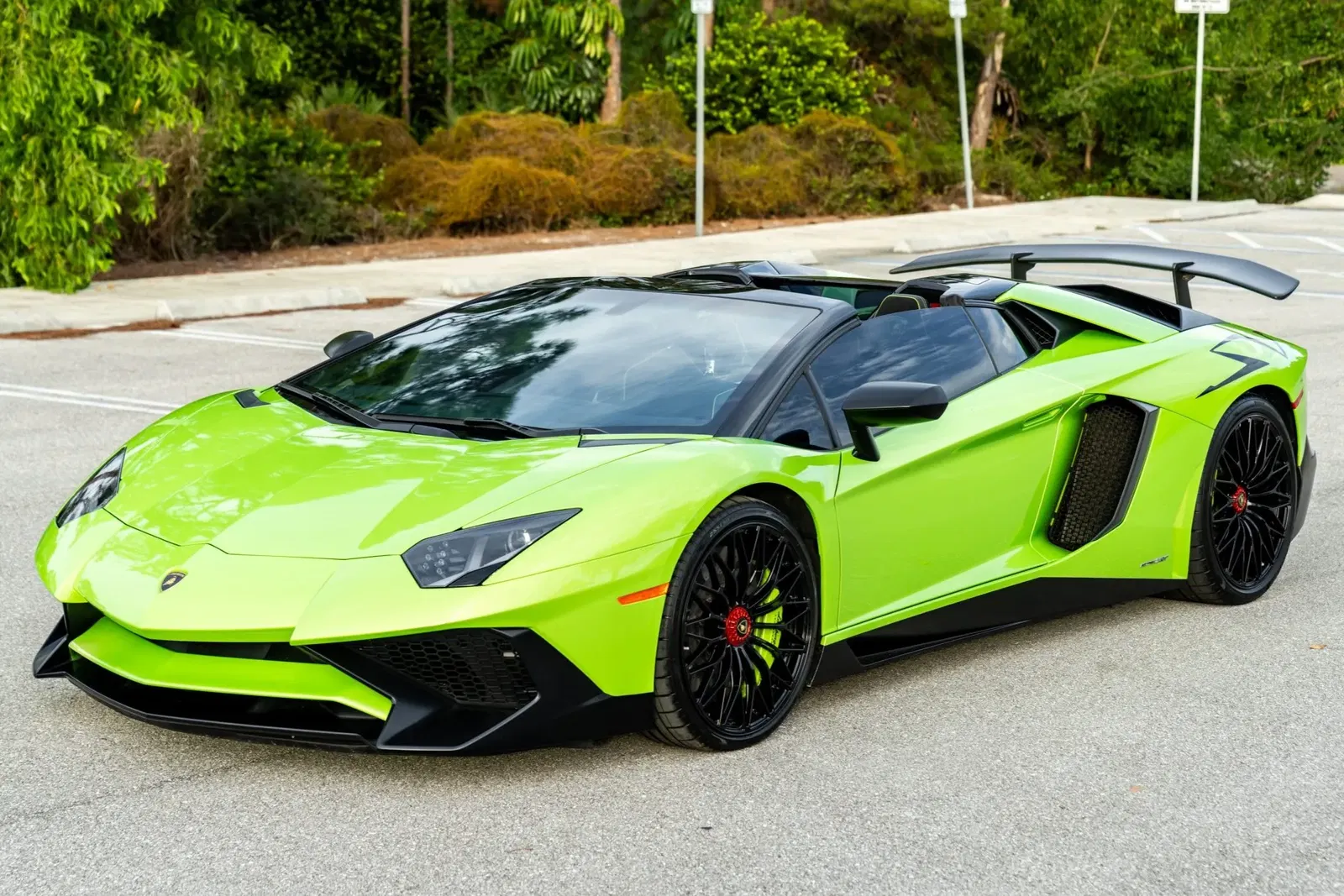 2017 Lamborghini Aventador LP750-4 SV Roadster