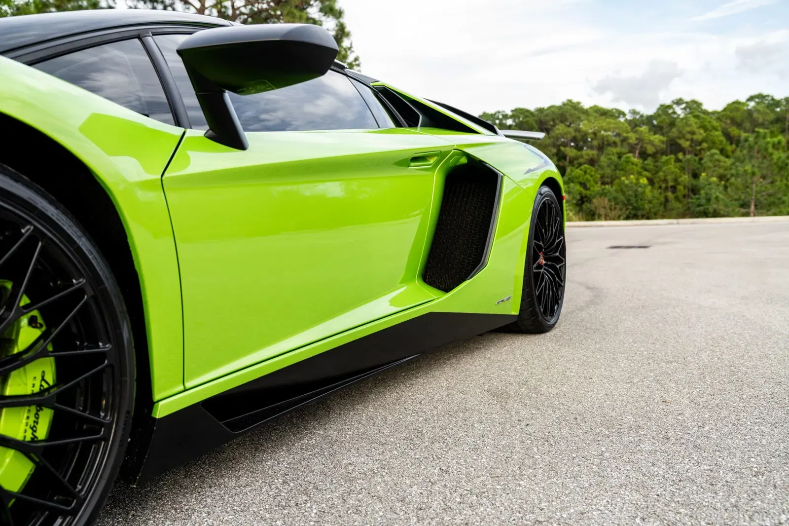 2017 Lamborghini Aventador LP750-4 SV Roadster