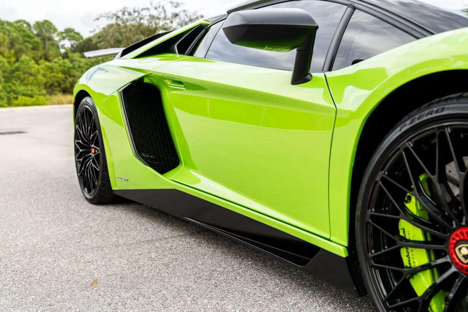 2017 Lamborghini Aventador LP750-4 SV Roadster