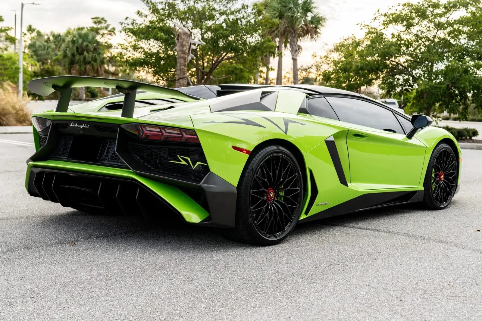 2017 Lamborghini Aventador LP750-4 SV Roadster