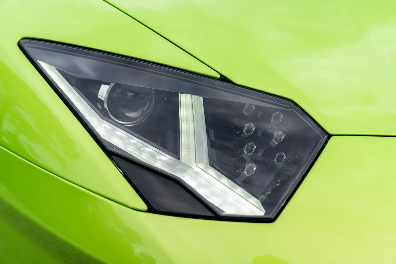 2017 Lamborghini Aventador LP750-4 SV Roadster