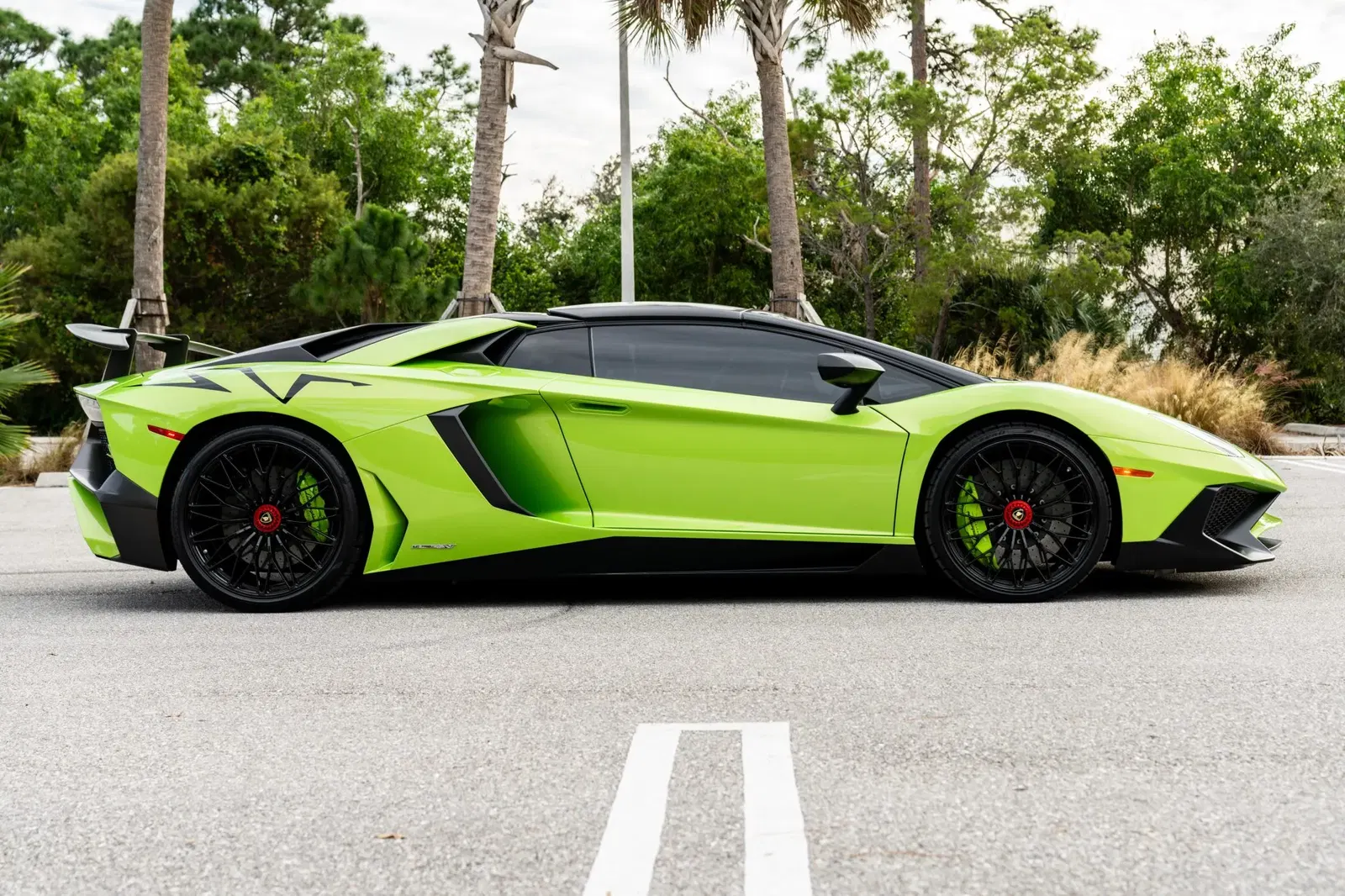 2017 Lamborghini Aventador LP750-4 SV Roadster