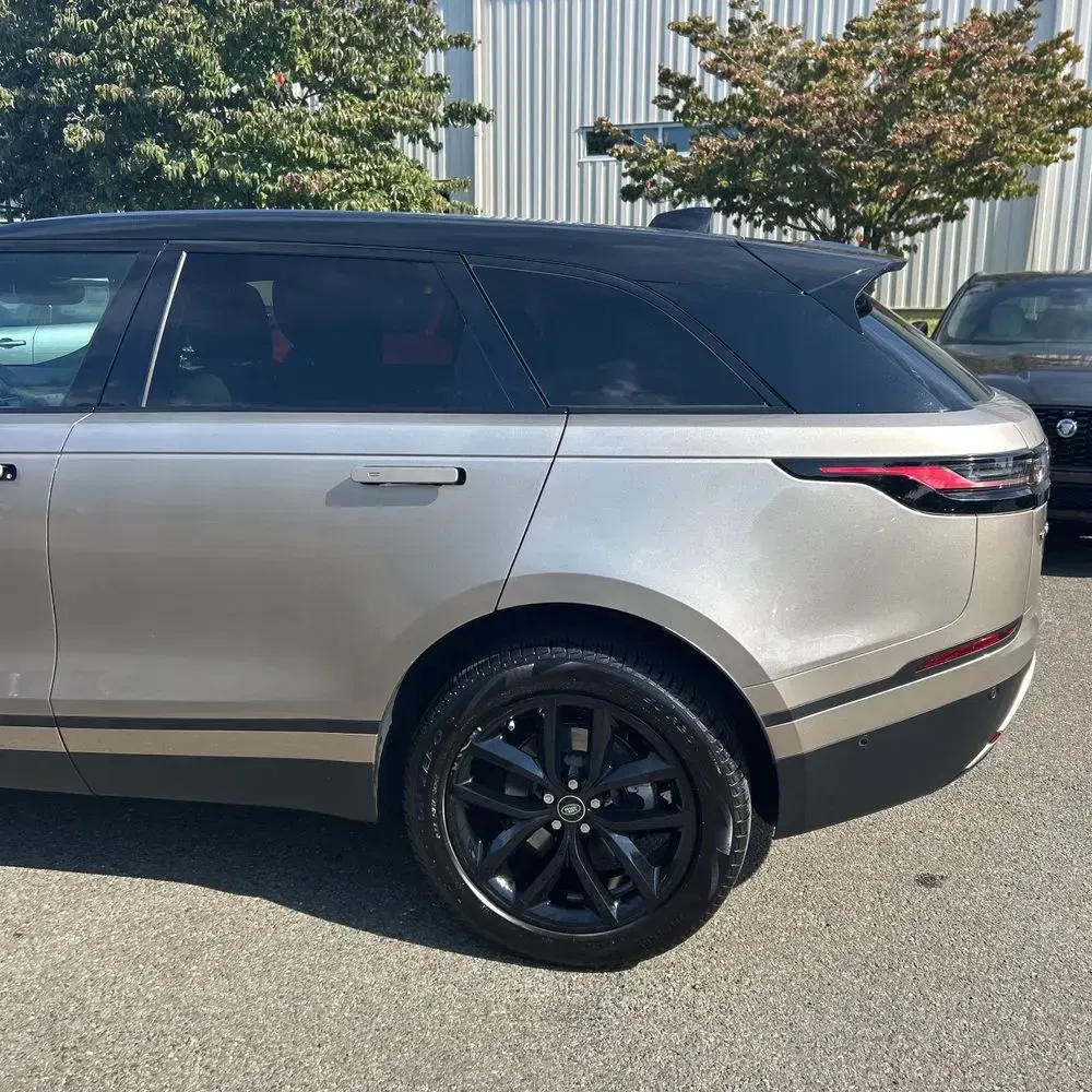 2026 Land Rover Velar  P250