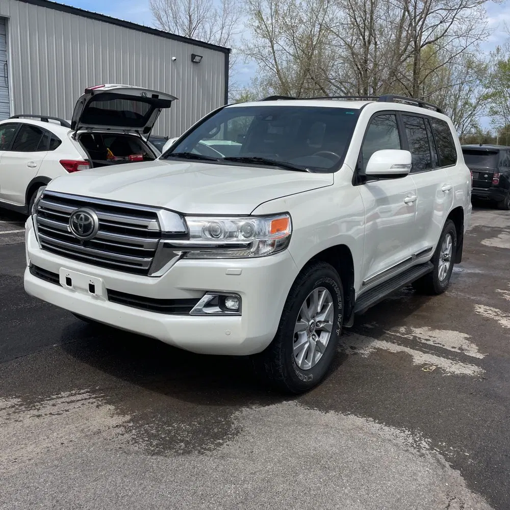 2017 Toyota Land Cruiser Base