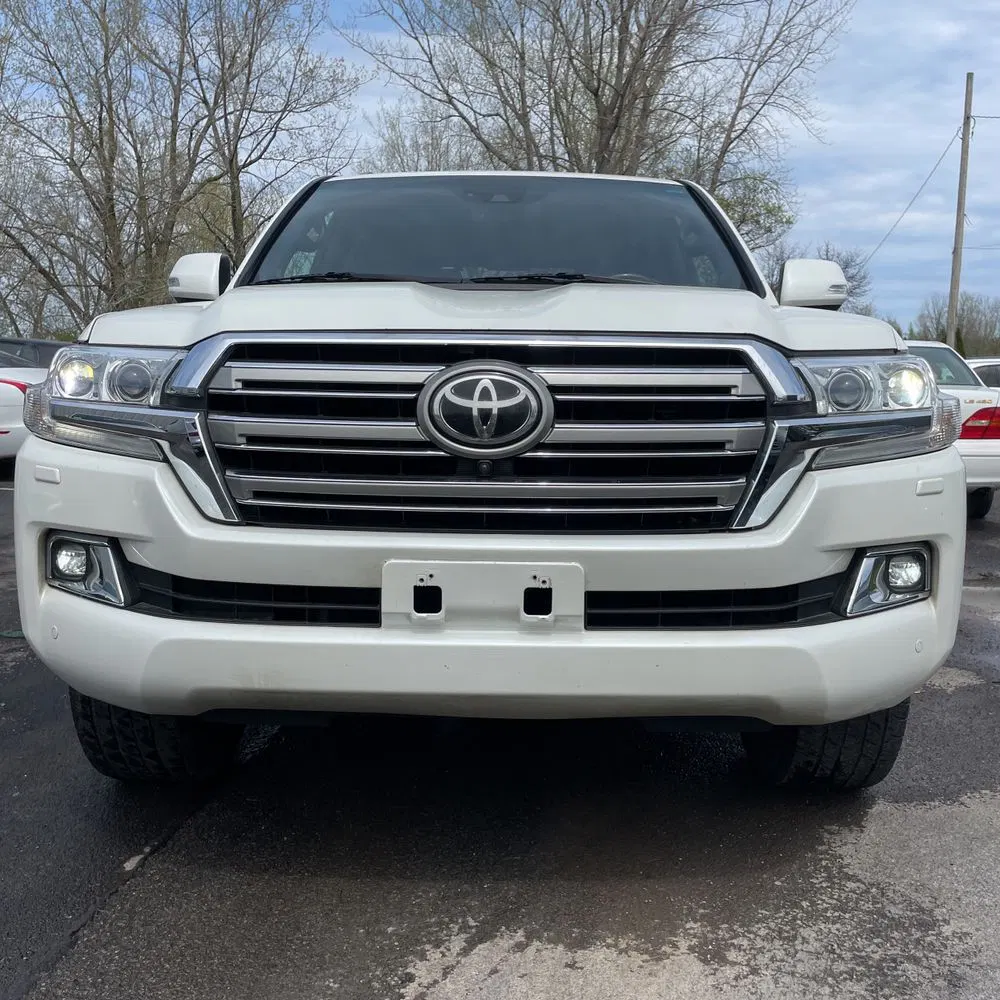 2017 Toyota Land Cruiser Base