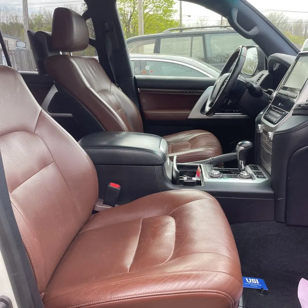 2017 Toyota Land Cruiser Base