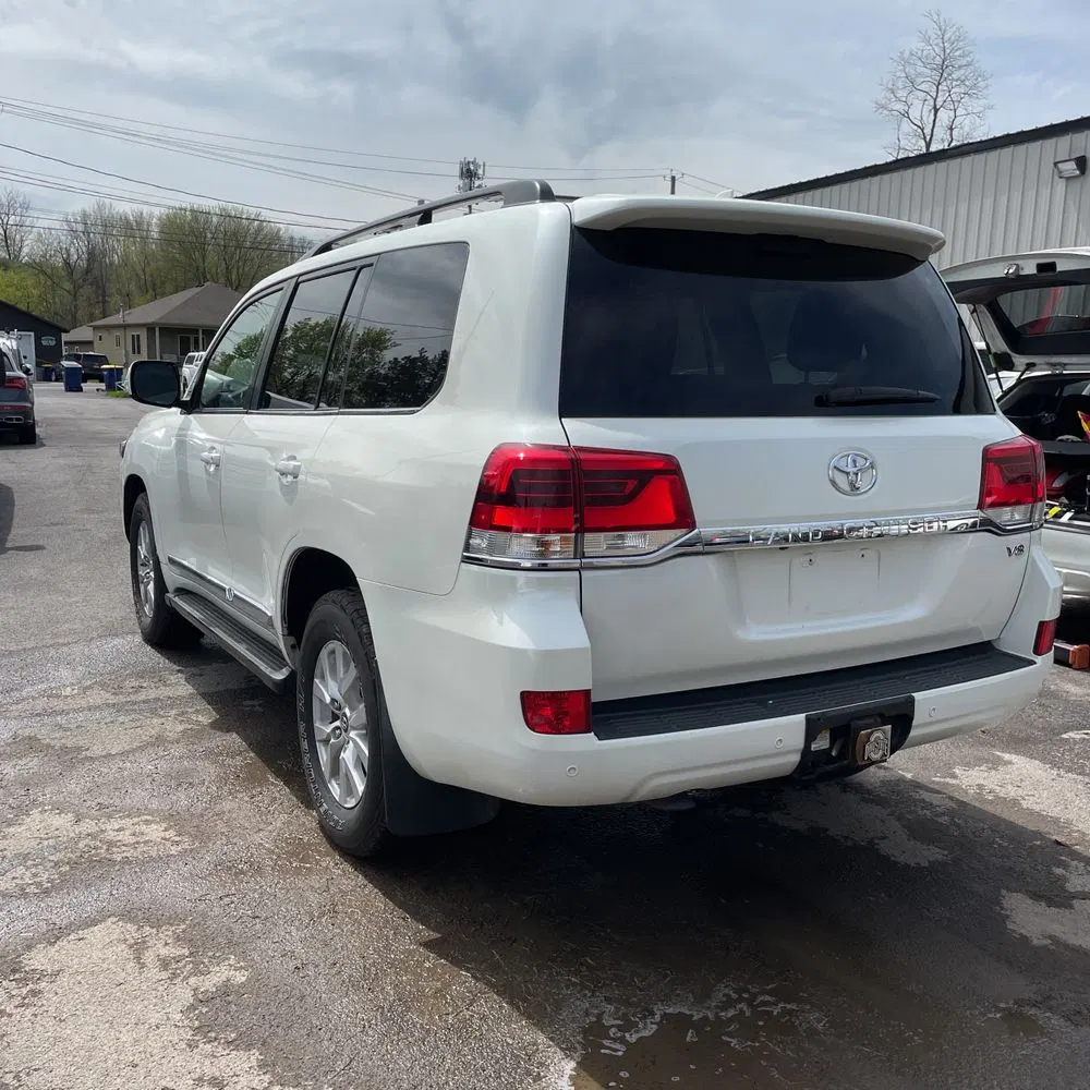 2017 Toyota Land Cruiser Base
