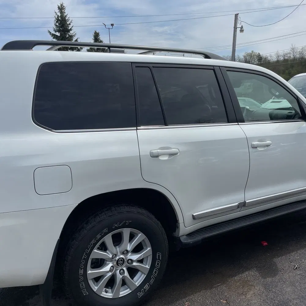 2017 Toyota Land Cruiser Base