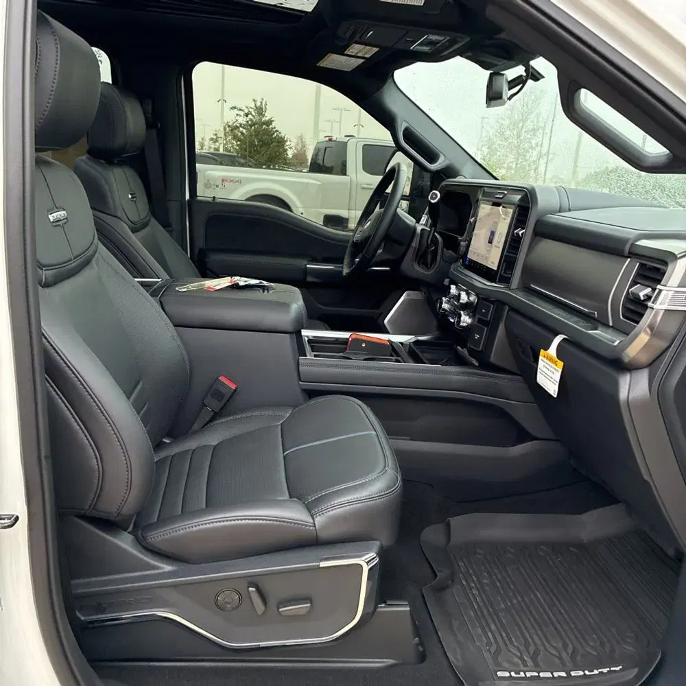 2025 Ford F450SD Platinum