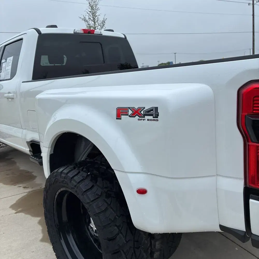 2025 Ford F450SD Platinum