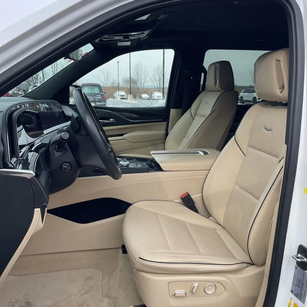 2022 Cadillac Escalade Premium Luxury
