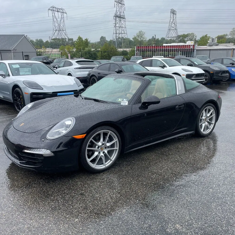 2015 Porsche 911 Carrera 4 Base