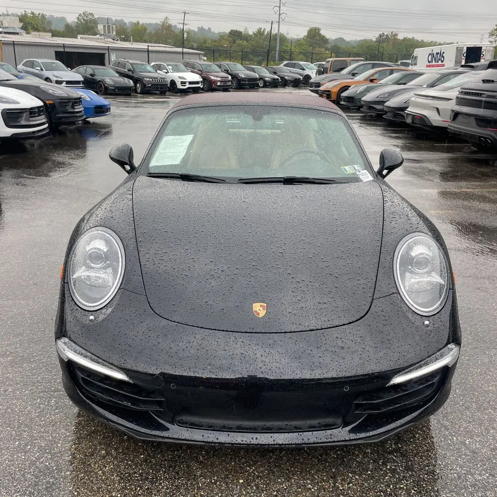 2015 Porsche 911 Carrera 4 Base