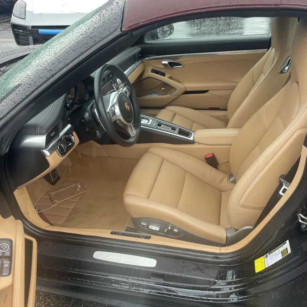 2015 Porsche 911 Carrera 4 Base