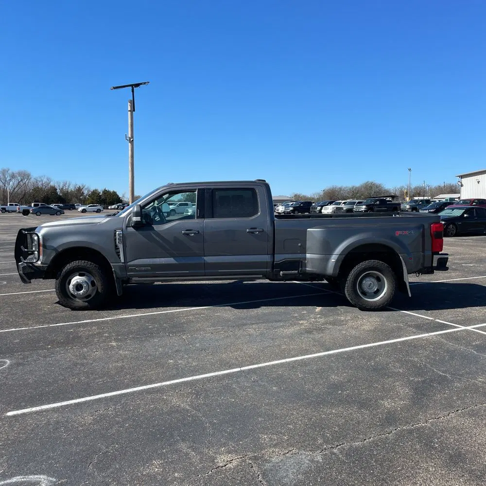 2023 Ford F-350 Super Duty Lariat