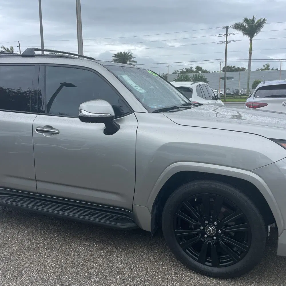 2022 Lexus LX 600 Luxury