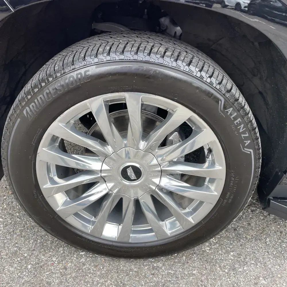 2022 Cadillac Escalade ESV Premium Luxury