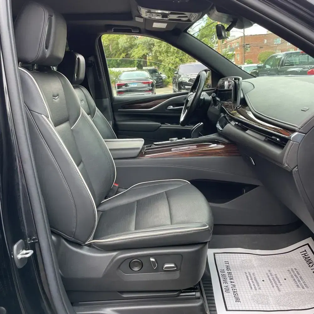2022 Cadillac Escalade ESV Premium Luxury