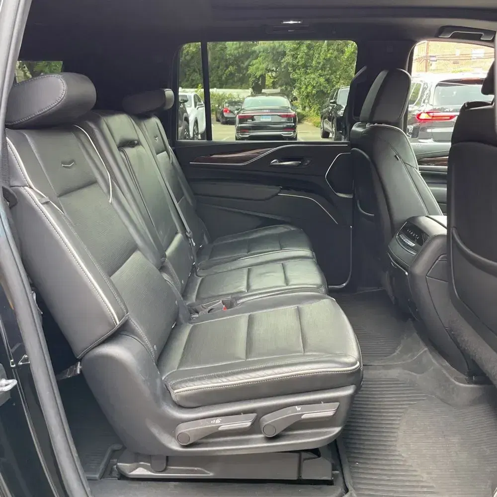 2022 Cadillac Escalade ESV Premium Luxury