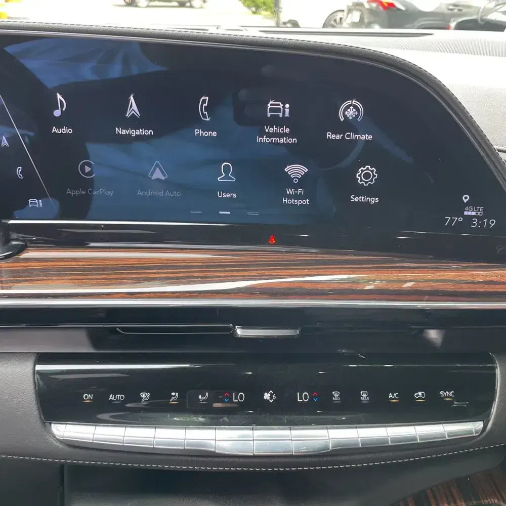 2022 Cadillac Escalade ESV Premium Luxury