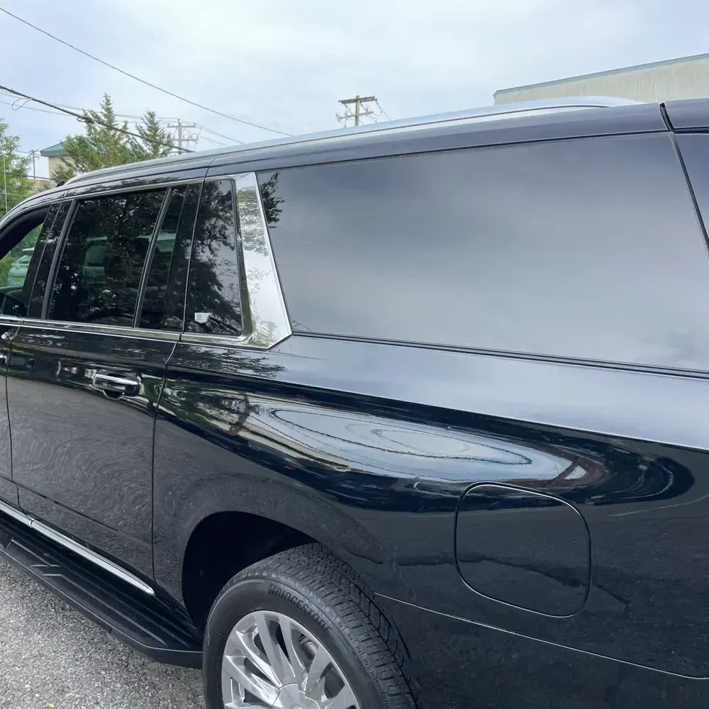 2022 Cadillac Escalade ESV Premium Luxury