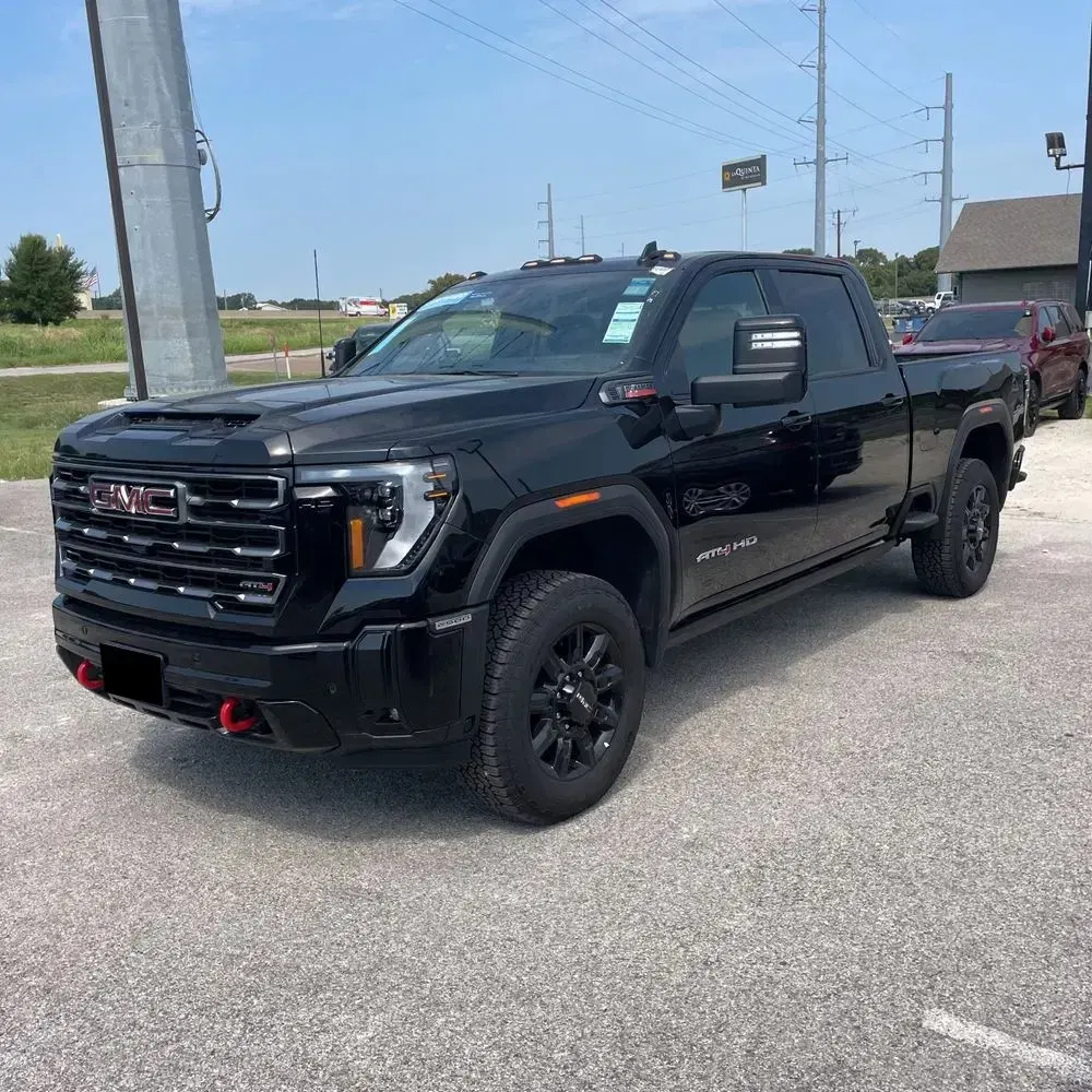 2025 GMC Sierra 2500HD AT4