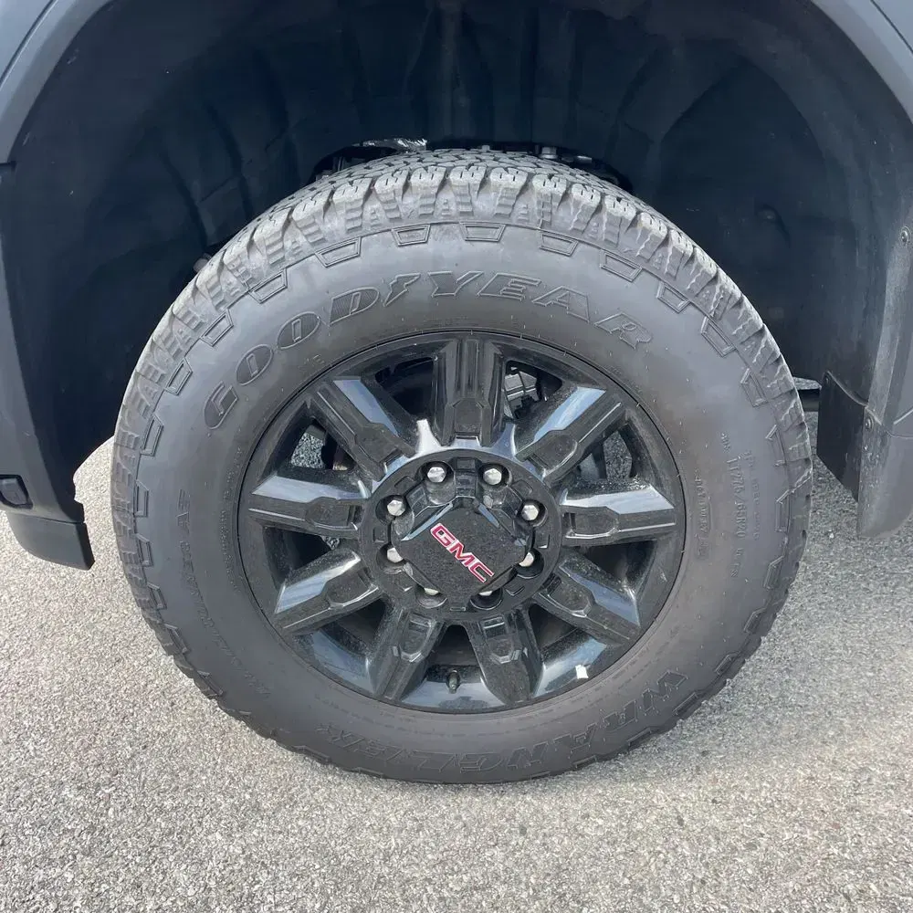 2025 GMC Sierra 2500HD AT4