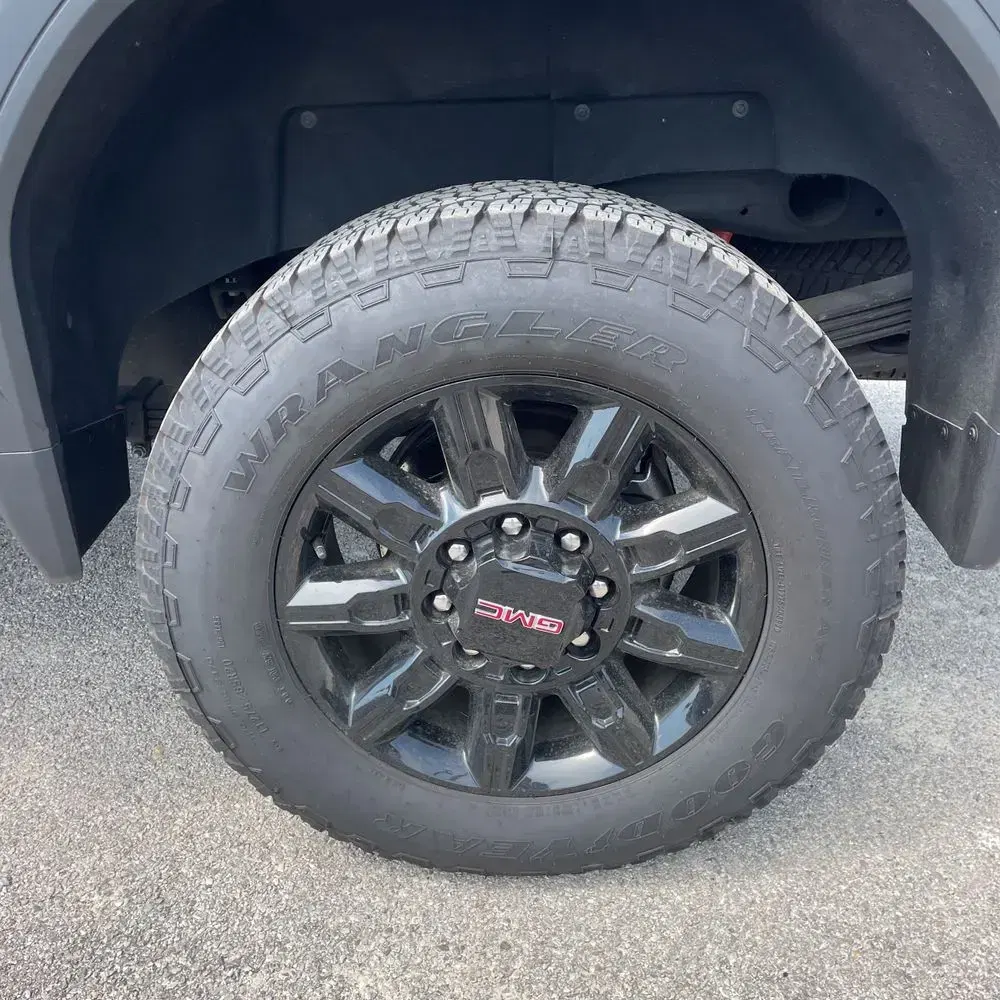 2025 GMC Sierra 2500HD AT4
