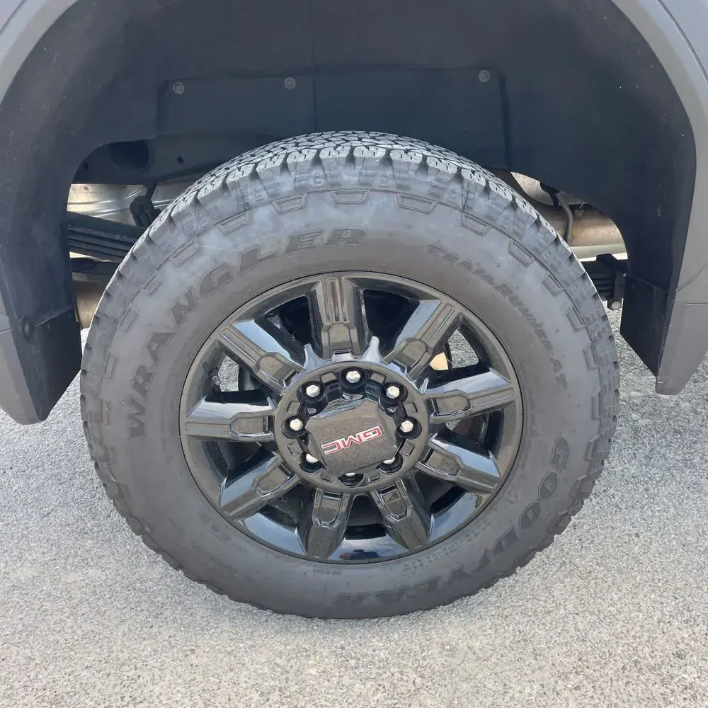 2025 GMC Sierra 2500HD AT4