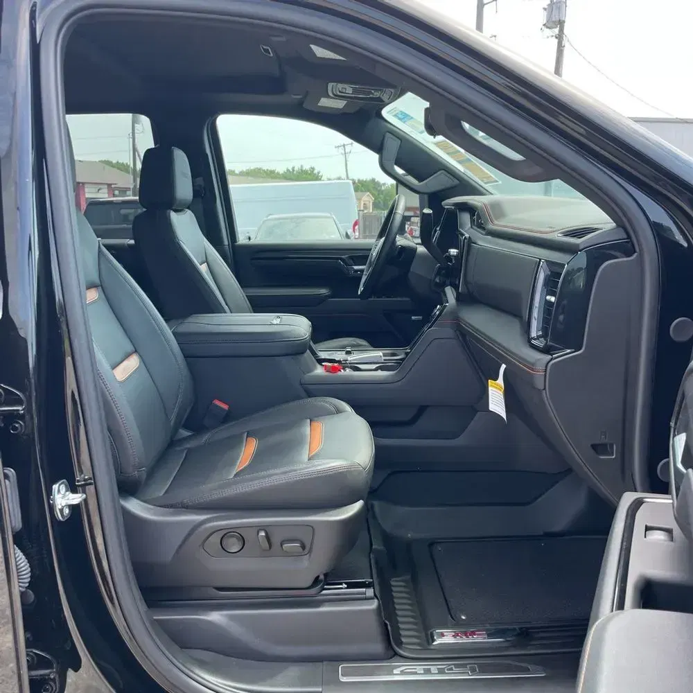 2025 GMC Sierra 2500HD AT4