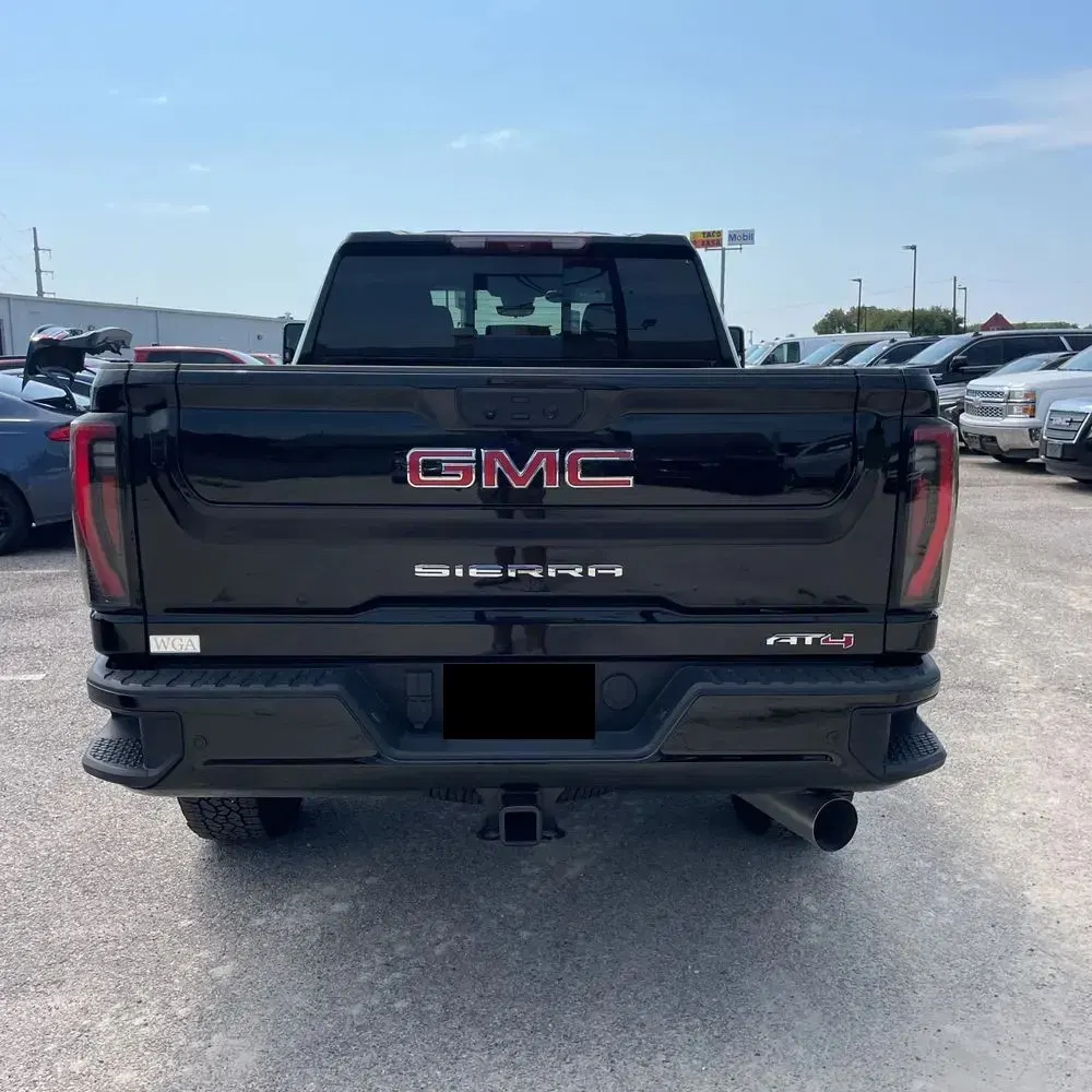 2025 GMC Sierra 2500HD AT4