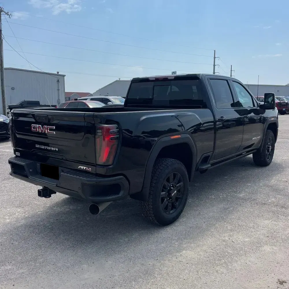 2025 GMC Sierra 2500HD AT4