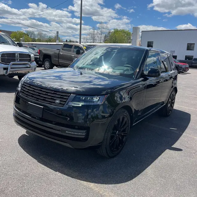 2024 Land Rover Range Rover P550e Autobiography