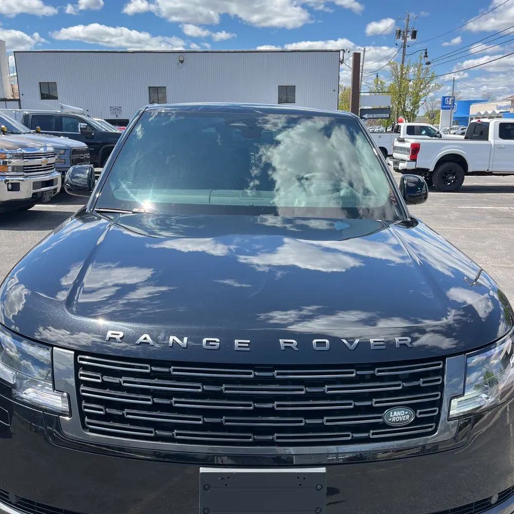 2024 Land Rover Range Rover P550e Autobiography